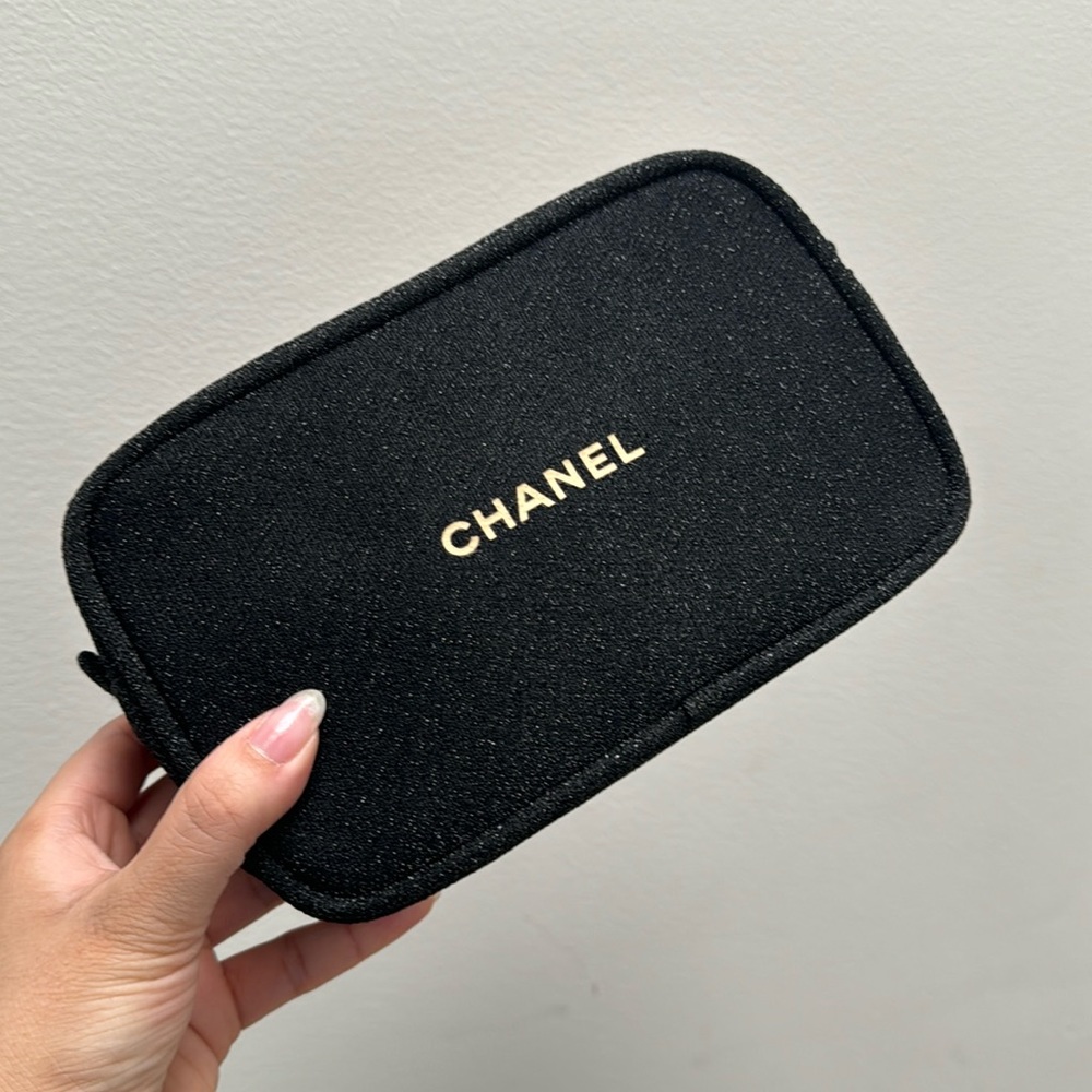 {Chanel} Holiday Beauty Cosmetic/Makeup Bag